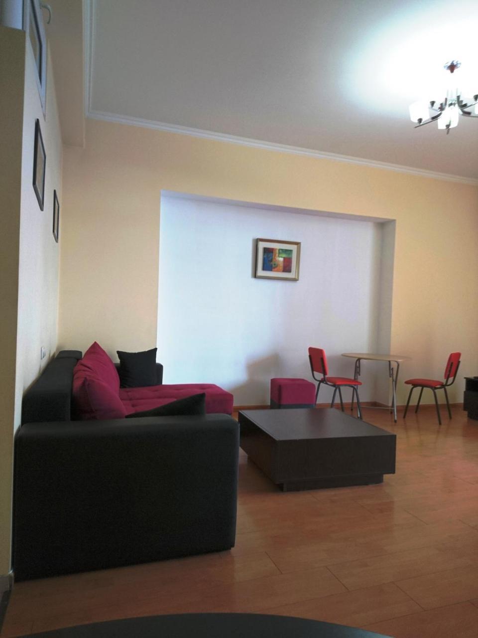 Luxury Apartment In The Centre Of Yerevan Exterior photo