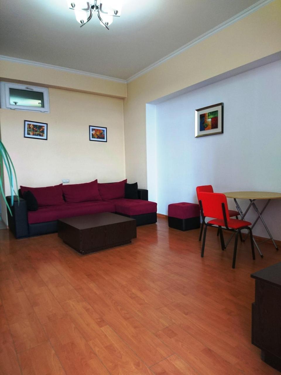 Luxury Apartment In The Centre Of Yerevan Exterior photo