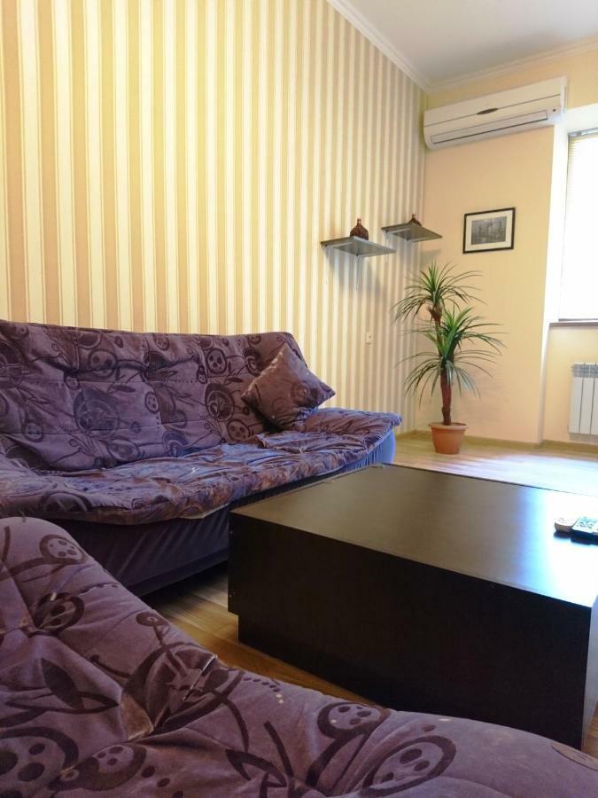 Luxury Apartment In The Centre Of Yerevan Exterior photo
