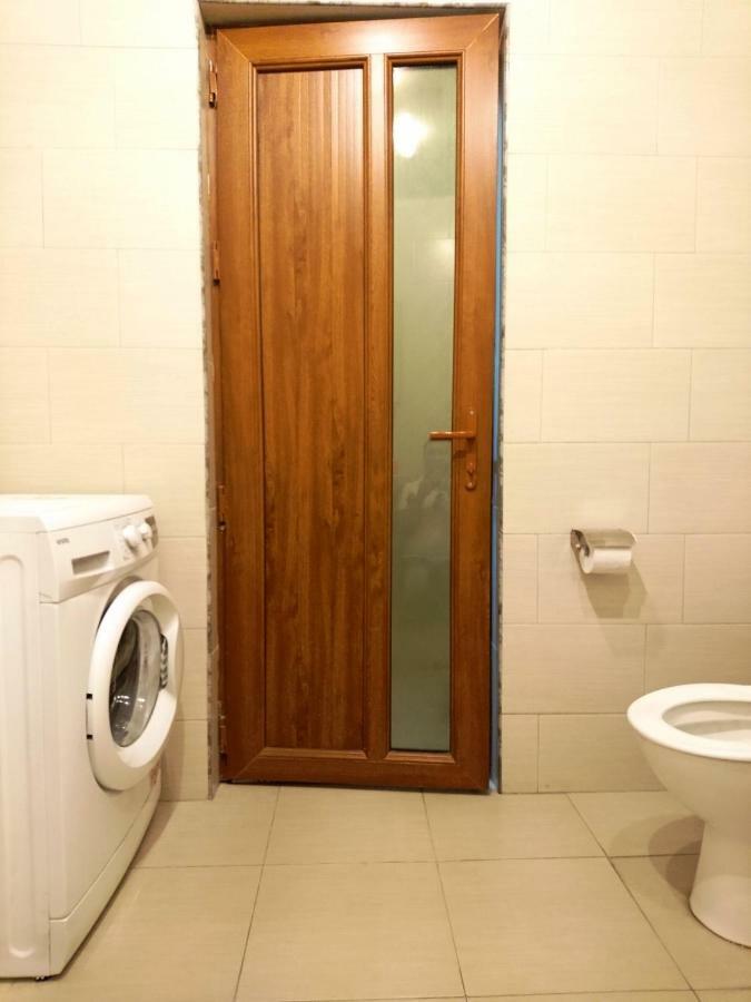 Luxury Apartment In The Centre Of Yerevan Exterior photo